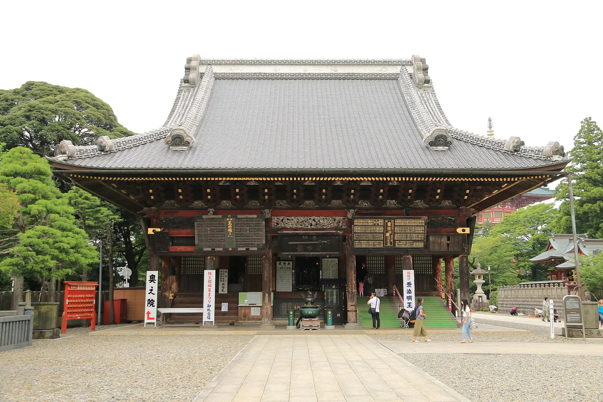 成田山新勝寺 光明堂の外観